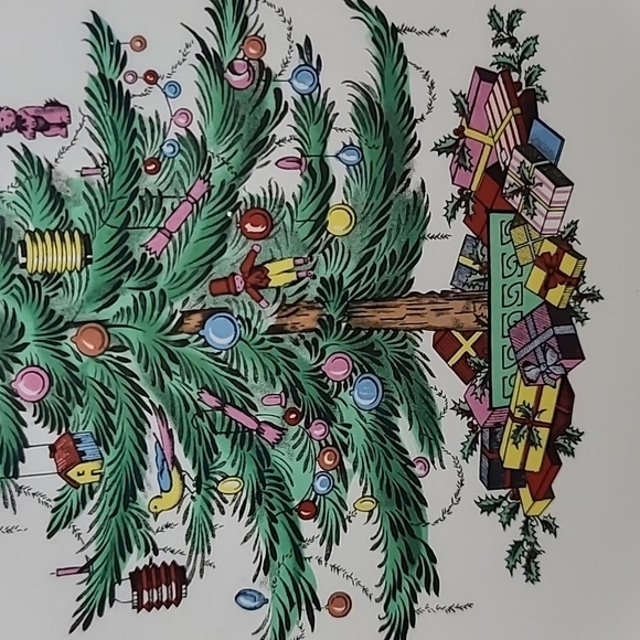 Spode Christmas Tree 12" Round Scalloped Chop Plate/Platter - Picture 11 of 17